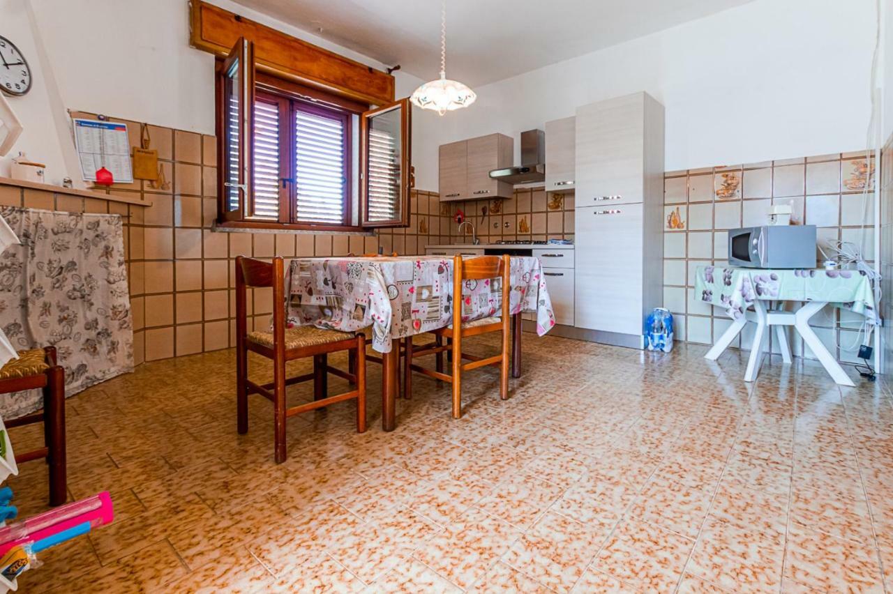Casa Vacanze Piscinas Luaran gambar
